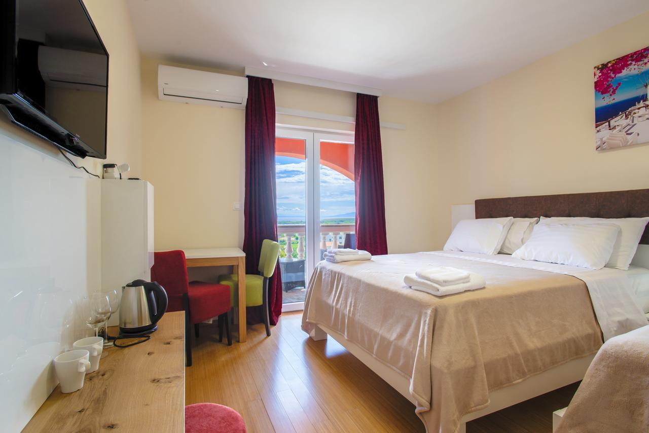 Hotel Livadic & Restaurant Ližnjan Eksteriør billede