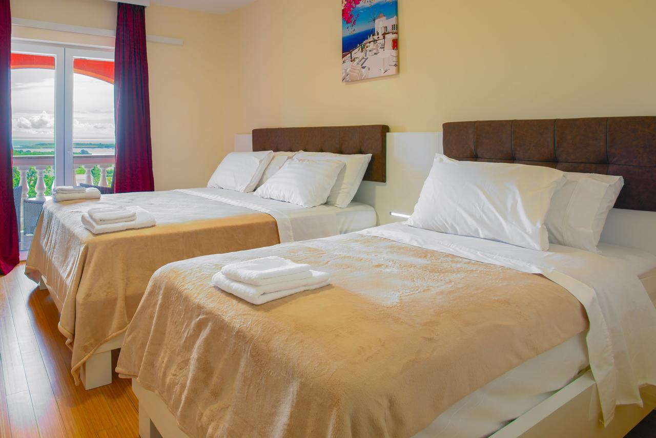 Hotel Livadic & Restaurant Ližnjan Eksteriør billede