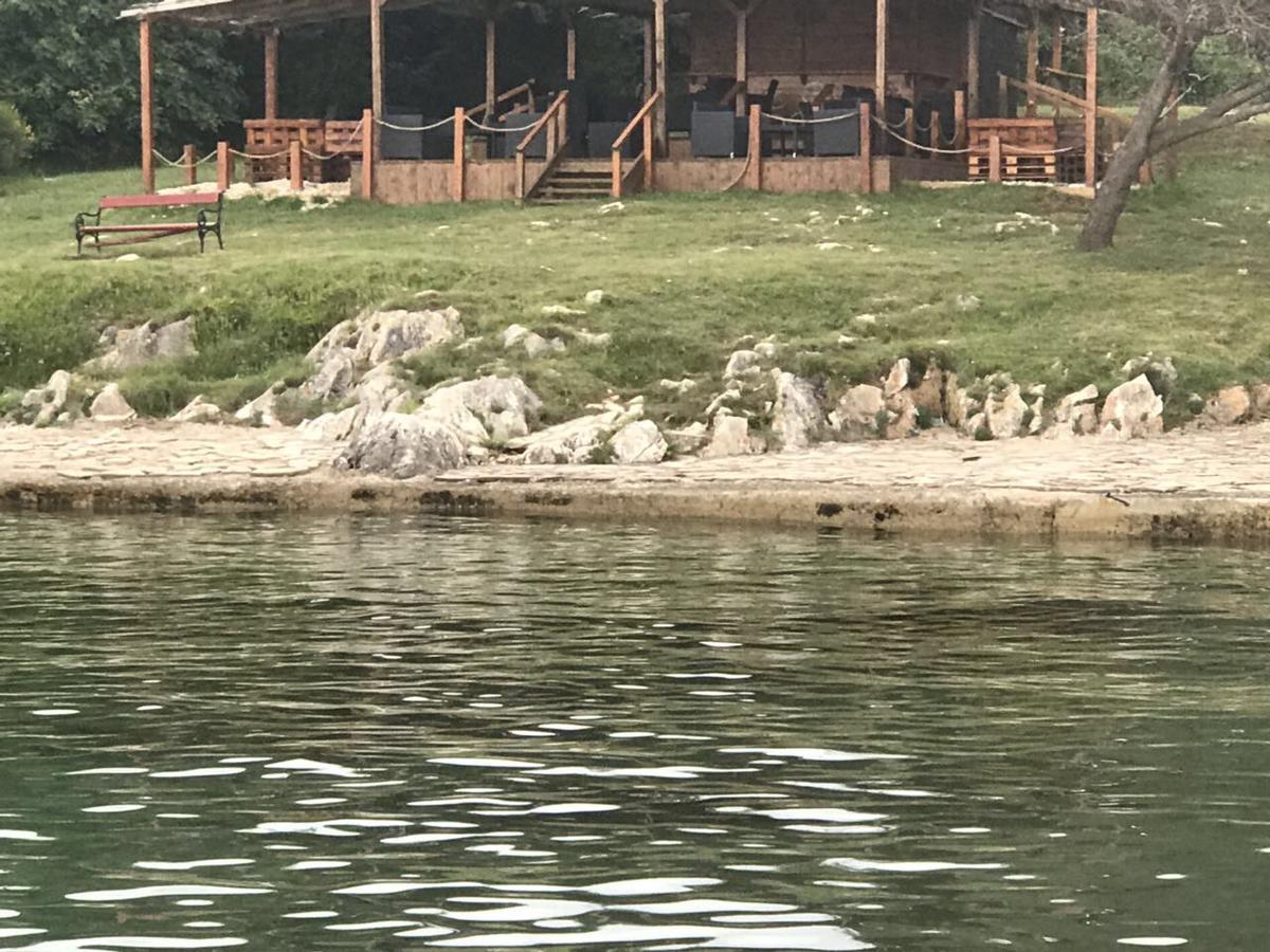 Hotel Livadic & Restaurant Ližnjan Eksteriør billede